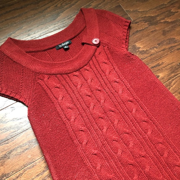 Red Sweater - Picture 6 of 10